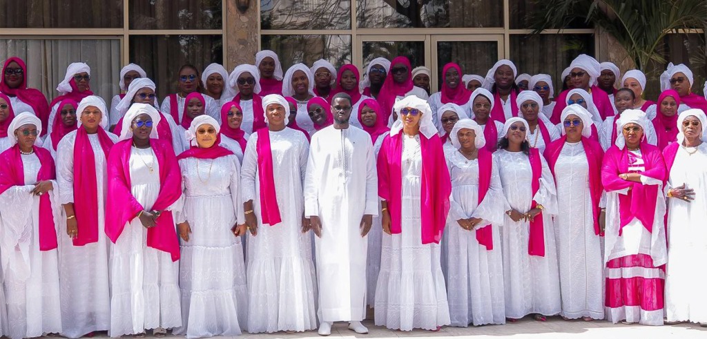 Membres de l'Amicale des Femmes de la Présidence de la République